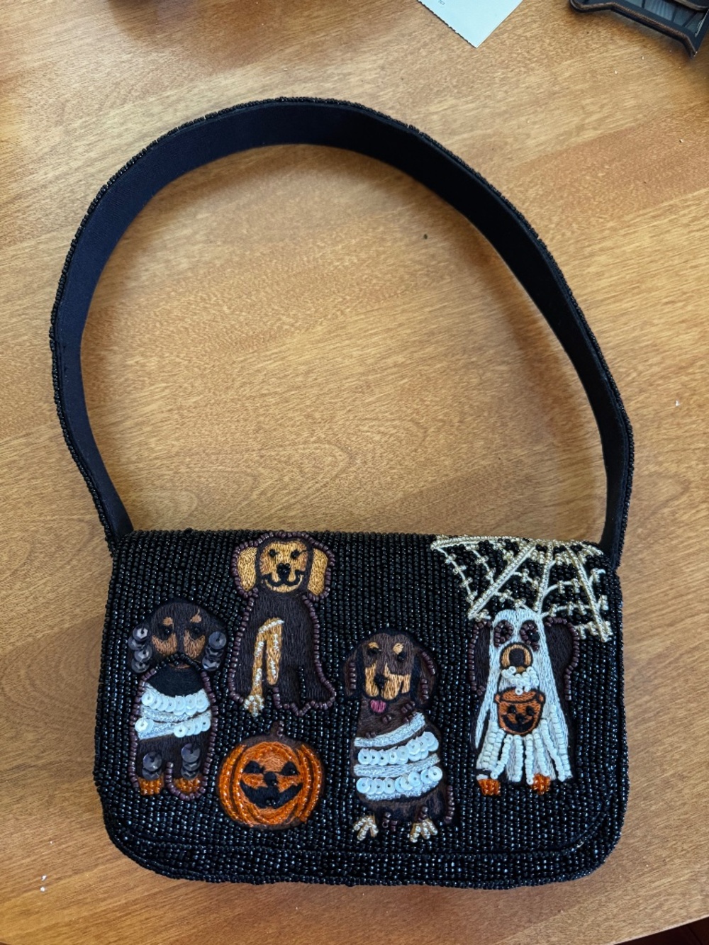 Halloween dog beaded bag